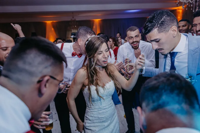 Between the Nikah and the Next Dance: Syrian American Weddings as Acts of Translation